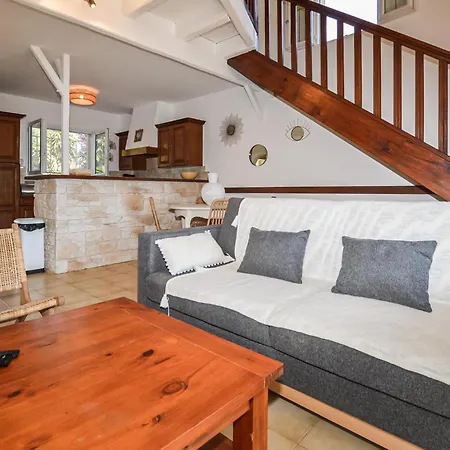 Feriehus 2 Bedroom In Prunete