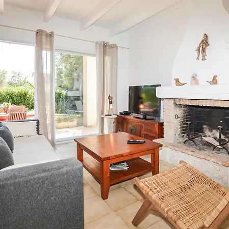 2 Bedroom Gorgeous In Prunete