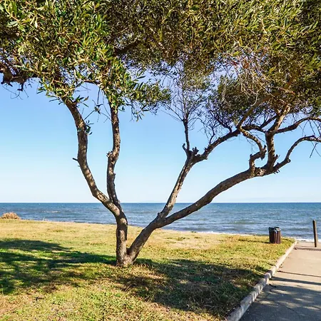 2 Bedroom Gorgeous In Semesterbostad *