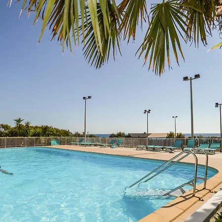 2 Bedroom Gorgeous In *